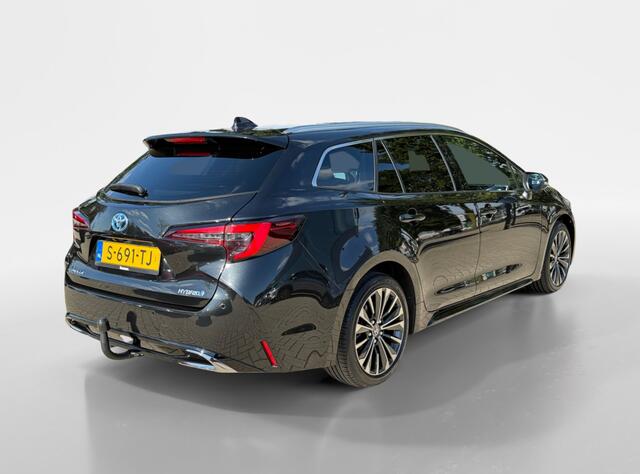 Toyota COROLLA 1.8 Hybrid First Edition I Trekhaak I Half-leder I Keyless
