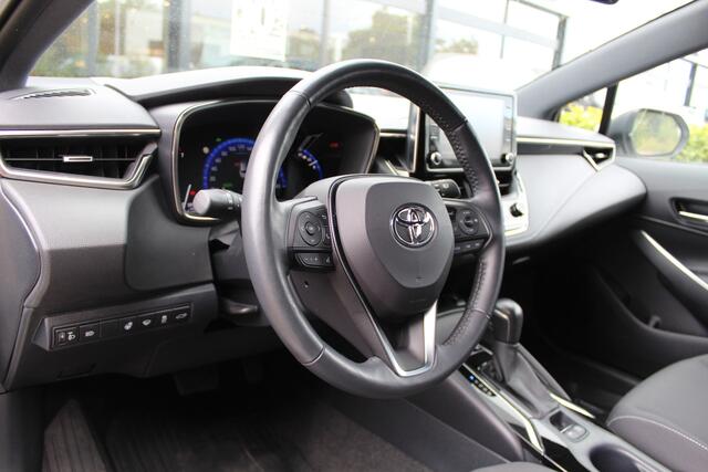 Toyota COROLLA Touring Sports 1.8 Hybrid Dynamic Plus | Rijklaar | HUD | Elek klep | Stoel/stuur-verwarming | Clima | Apple/Android