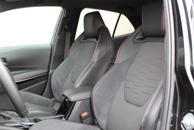 Toyota COROLLA 2.0-153pk Full-Hybrid Business Sport Intro. Super mooie, sportieve en luxe Toyota Corolla AUTOMAAT ! Navigatie, telefoonvoorb., LM wielen, JBL soundsyst., stoelverw., adaptieve cruise cntrl, lane assist, afneembare trekhaak, head-up display etc, etc
