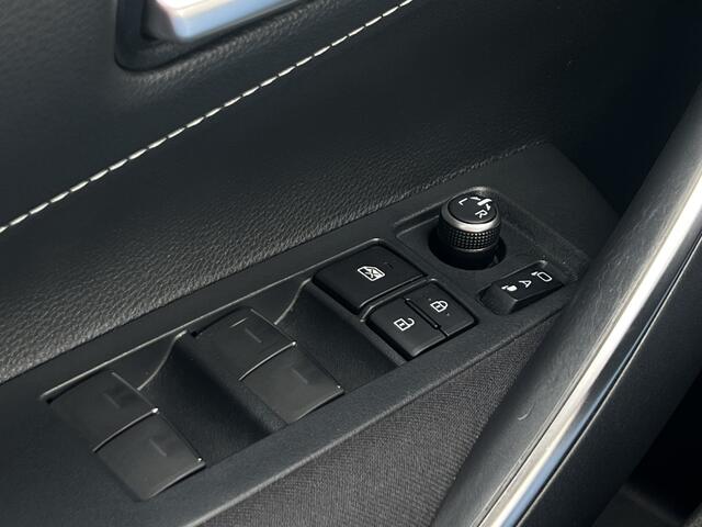 Toyota COROLLA Touring Sports 2.0 Hybrid Team D | CarPlay | Camera | ACC | LED | Keyless | DAB+
