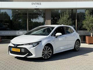 toyota-corolla-1.8-hybrid-first-edi