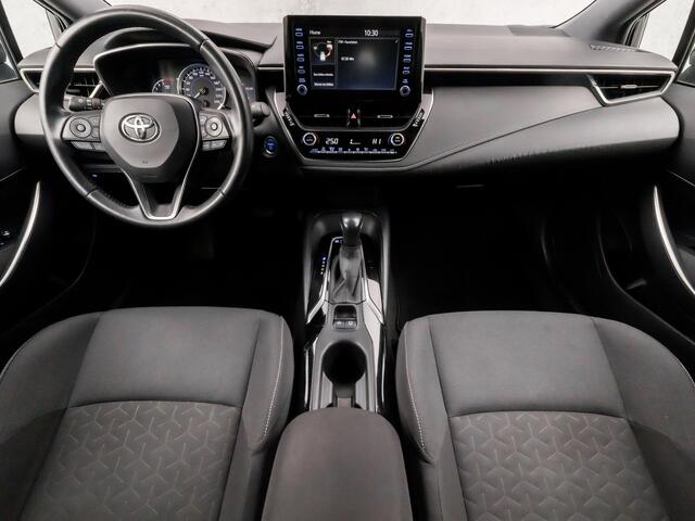 Toyota COROLLA Touring Sports 1.8 Hybrid Sport Automaat (APPLE CARPLAY, NAVIGATIE, ADAPTIVE CRUISE, KEYLESS, SPORTSTOELEN, CAMERA, TREKHAAK, ZWART HEMEL, NIEUWSTAAT)