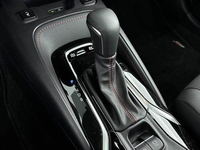 Toyota COROLLA Touring Sports Hybrid 140 GR Sport | Navigatie | Climate Control | Panoramadak | LM velgen | Cruise Con trol Adaptief | Half leder | Ruben t/m 12-8