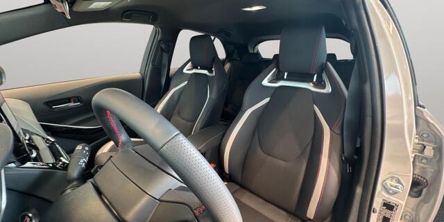 Toyota COROLLA Hybrid 180 GR Sport | GR sport pakket | Leder | LM velgen | Stoelverwarming | Demo |
