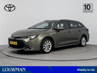toyota-corolla-touring-sports-hybri