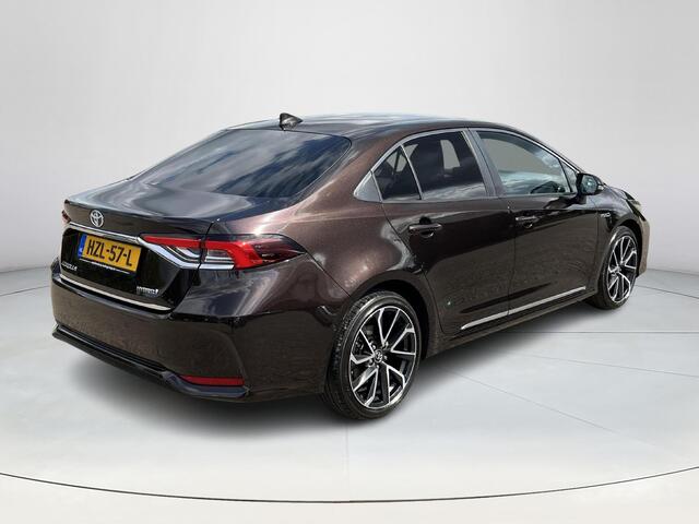 Toyota COROLLA Sedan 1.8 Hybrid Executive | Stoelverwarming | CarPlay | Android Auto