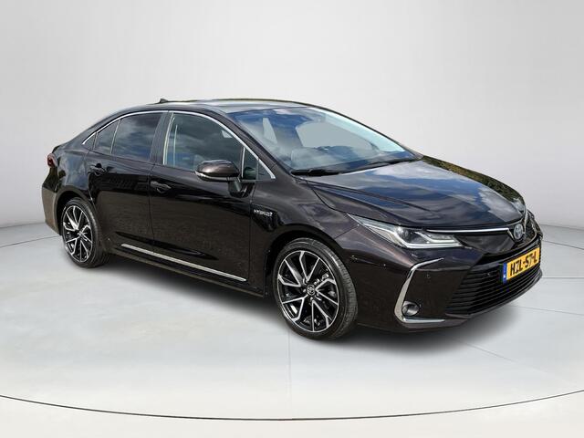 Toyota COROLLA Sedan 1.8 Hybrid Executive | Stoelverwarming | CarPlay | Android Auto