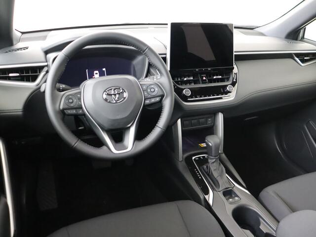 Toyota COROLLA Cross Hybrid 140 Style *demo