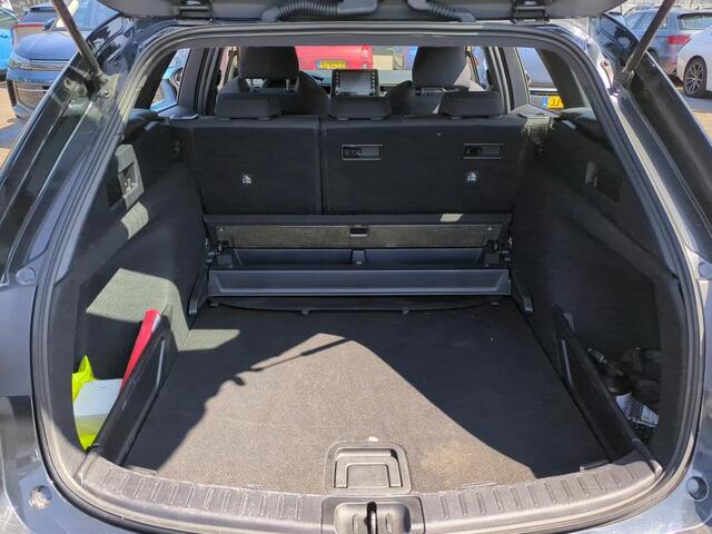 Toyota COROLLA Touring Sports 1.8 Hybrid Business NL AUTO | CAMERA | CARPLAY