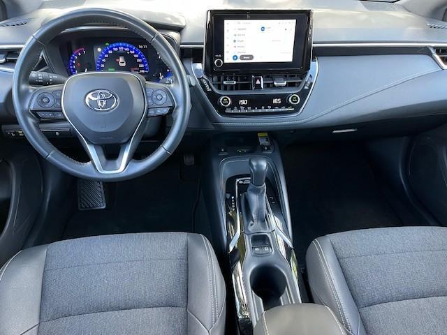 Toyota COROLLA Touring Sports 1.8 Hybrid Dynamic | Navigatie | Carplay | Stoelverwarming | 17 inch LM-velgen | Keyless entry |