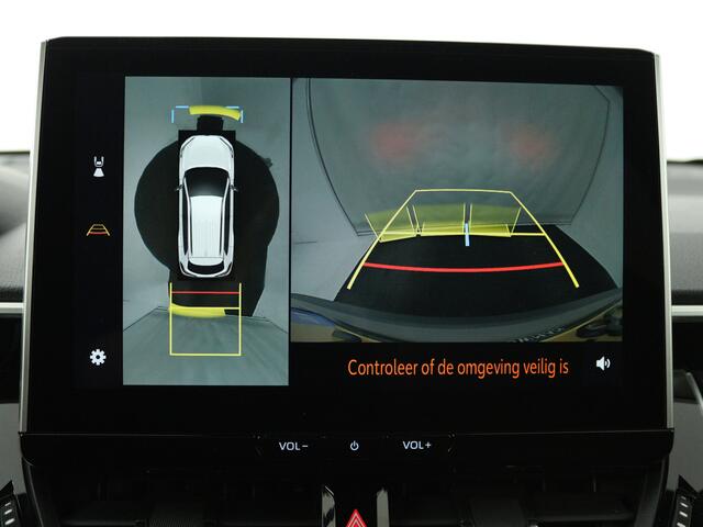 Toyota COROLLA Cross Hybrid 180 Executive | All-season banden | Treeplanken |