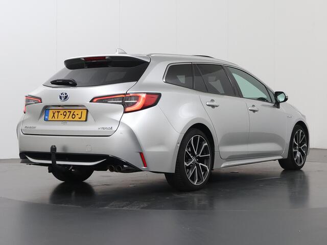 Toyota COROLLA Touring Sports 2.0 Hybrid Premium | Trekhaak | Panoramadak | Navigatie | Parkeercamera | Stoelverwarming/verkoeling | Keyless Go |