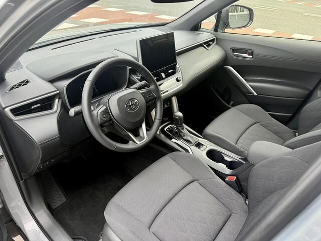 Toyota COROLLA Cross Hybrid 140 18 inch LMW / Dodehoek / Elektr. achterklep / Carplay / Vol!