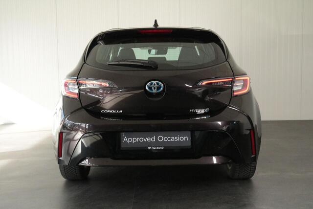 Toyota COROLLA 1.8 Hybrid Active, Stoelverwarming, Apple Carplay, Android Auto, Parkeersensoren, Keyless entry!