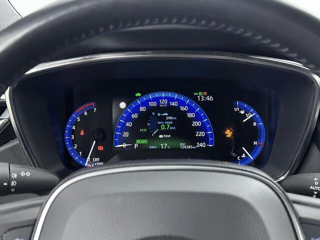 Toyota COROLLA Touring Sports 1.8 Hybrid First Edition | Parkeersensoren V+A | Apple Carplay/ Android Auto |