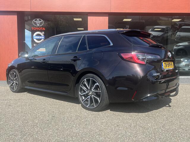 Toyota COROLLA Touring Sports 2.0 Hybrid Executive | Trekhaak | PANO | Nav!