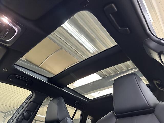 Toyota COROLLA Cross Hybrid 180 Executive | Leder | Pano | JBL | Camera |