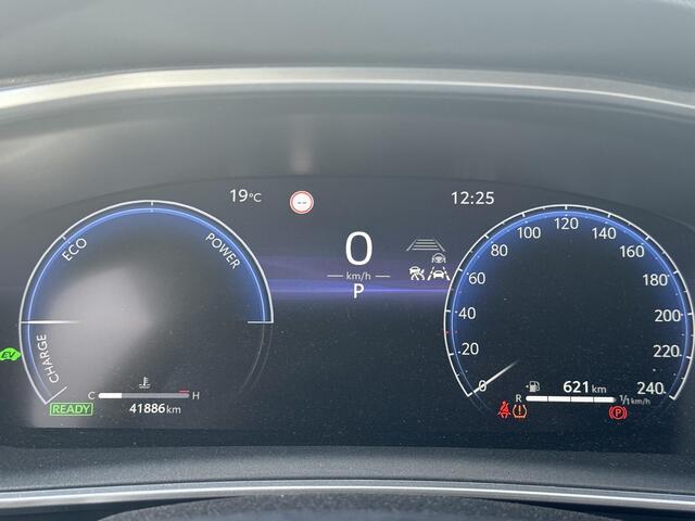 Toyota COROLLA Touring Sports Hybrid 140 Active **AIRCO/ BLUETOOTH/ ADAPTIEF CRUISE CONTROL/ AUTOMATISCHE DIMLICHTEN/ GARANTIE**