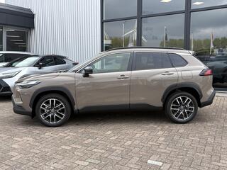 toyota-corolla-cross-hybrid-180-dyn