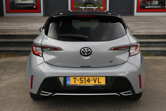 Toyota COROLLA 1.8 Hybrid GR-Sport | sportstoelen | stoelverwarming| Navi | Apple carplay Android Auto | 17"LM velgen |