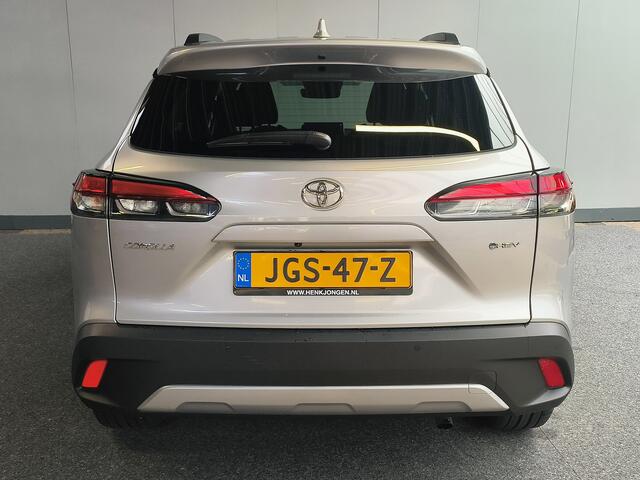 Toyota COROLLA Cross Hybrid 140 Dynamic Rijklaar + Fabrieksgarantie tot 07-2029 Henk Jongen Auto's in Helmond, al 50 jaar service zoals 't hoort!