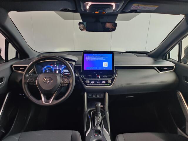 Toyota COROLLA Cross Hybrid 140 Dynamic Rijklaar + Fabrieksgarantie tot 07-2029 Henk Jongen Auto's in Helmond, al 50 jaar service zoals 't hoort!