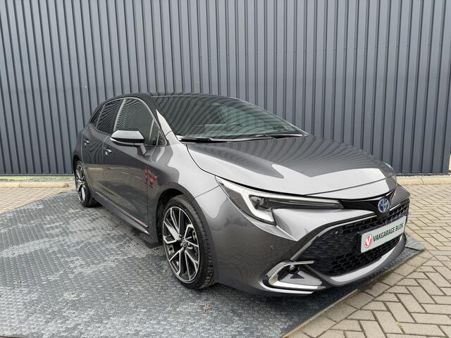 Toyota COROLLA Hybrid 140 Executive / Bi tone | Schuif-/kantel dak | JBL | Head-up | 18 inch | Rijklaar!!!