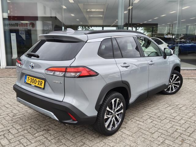 Toyota COROLLA 2.0 Hybrid 200 First Edition | All Season | Sensoren | El. Achte