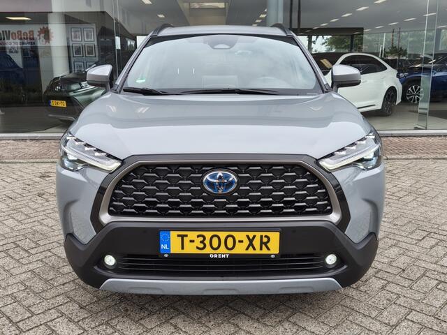 Toyota COROLLA 2.0 Hybrid 200 First Edition | All Season | Sensoren | El. Achte