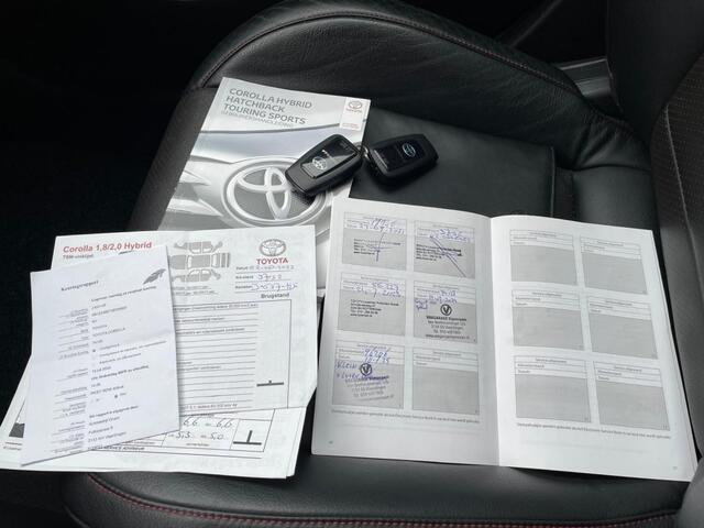 Toyota COROLLA 2.0 HYBRID GR-SPORT, Pano, Headup, Carplay, JBL, ACC, BLIS, Camera