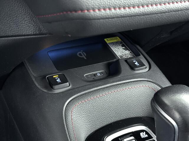 Toyota COROLLA Touring Sports 1.8 Hybrid Executive | Apple Carplay/Android Auto | Stoelverwarming | Navigatie