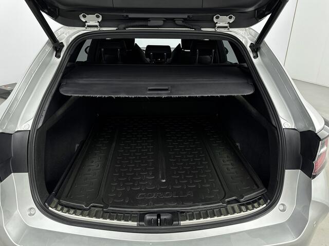Toyota COROLLA Touring Sports 1.8 Hybrid Executive | Apple Carplay/Android Auto | Stoelverwarming | Navigatie