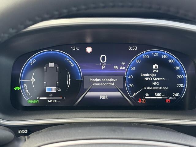 Toyota COROLLA Cross Hybrid 140 Style **TREKHAAK/ STOELVERWARMING/ DODEHOEK DETECTIE/ KEYLESS/ GARANTIE**