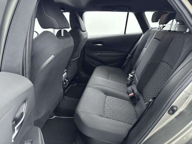 Toyota COROLLA Touring Sports 1.8 Hybrid Active Limited | Navi | Stoelverwarming | Metaallak | Lichtmetalen Velgen |