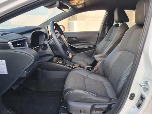 Toyota COROLLA 1.8 Hybrid Dynamic | Apple CarPlay / Android Auto navigatie | Trekhaak | Achteruitrijcamera |