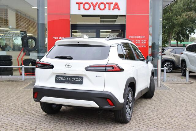 Toyota COROLLA Cross Hybrid 180 Dynamic ,inclusief ¤1.500,- Inruilpremie!!