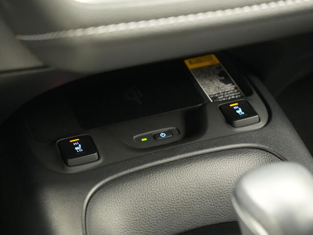 Toyota COROLLA Touring Sports 1.8 Hybrid Dynamic Hybrid 123pk Dealer O.H | Adaptive Cruise | Sportstoelen & Stuur Verwarmd | Camera | Apple Carplay | Keyless | Blis | Navigatie | DAB |