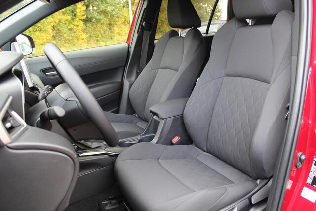 Toyota COROLLA Cross 1.8 Hybrid 140 Style Plus | Rijklaar | Stoel-/stuurverw. | Blind Spot | El.achterklep | Keyless | Adap.cruise | LED | Parkeersens. v+a | Apple/Android | Navi