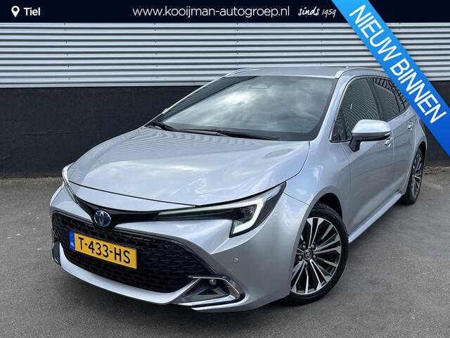 Toyota COROLLA Touring Sports 1.8 Hybrid First Edition Parkeersensoren, Keyless, Elek. Achterklep, NL-auto, Apple CarPlay / Android Auto, LM velgen, Metallic lak, Adaptieve Cruise control, BTW-Auto!