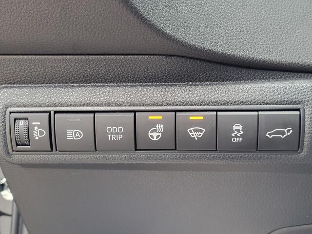 Toyota COROLLA Touring Sports Hybrid 140 Dynamic Automaat / tot 10 jaar Garantie* / Winter Pakket / All Season banden / Adaptief CC / Stuur-, Stoel en voorruitverwarming / Draadloze telefoon lader / Apple Carplay / Android Auto / Achteruitrijcamera /