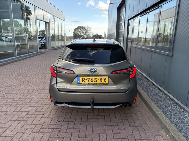 Toyota COROLLA Touring Sports 2.0 Hybrid Premium CAMERA/KEYLESS/DODEHOEK/18INCH/LEDER/STOELVERWARMING