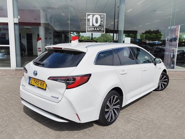 Toyota COROLLA 1.8 Hybrid Dynamic | Stoelverwarming | Draadloze Telefoonlader |