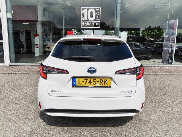 Toyota COROLLA 1.8 Hybrid Dynamic | Stoelverwarming | Draadloze Telefoonlader |