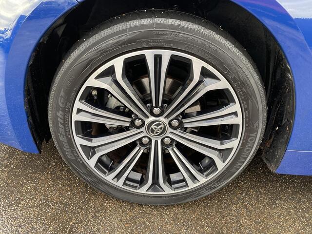 Toyota COROLLA 1.8 Hybrid First Edition Trekhaak, navigatie, Volledig dealeronderhouden, adaptieve cruise control, keyless start, achteruitrij camera, automaat!