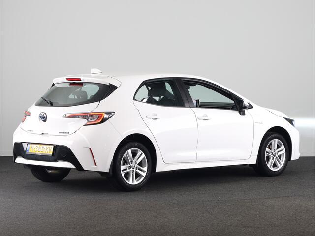 Toyota COROLLA 1.8 Hybrid Active Plus | Stoel -/ Stuurwielverwarming | Parkeercamera | Apple Carplay -/ Android Auto |