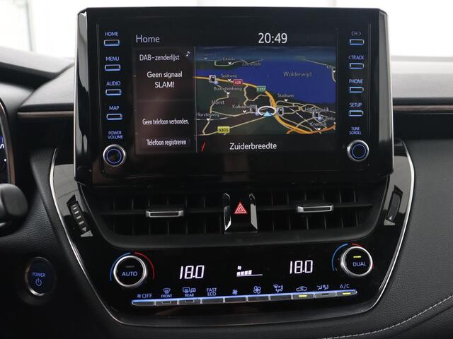 Toyota COROLLA 1.8 Hybrid Trek | Stoelverwarming | Adaptive cruise | Trekhaak | Carplay | Camera | Keyless | Full LED | Navigatie | Climate control