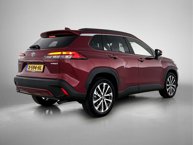 Toyota COROLLA Cross Hybrid 200 Style | 1e Eigenaar | NIEUW Geleverd en Onderhouden | Stoelverwarming | Blindspot |