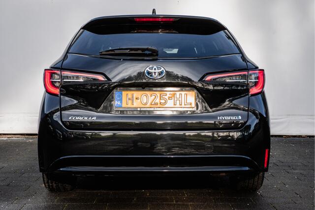 Toyota COROLLA Touring Sports 1.8 Hybrid Business Plus Camera/ Navigatie Apps/ Carplay/ Stoelverwarming/ 17" Lmv/ Full led