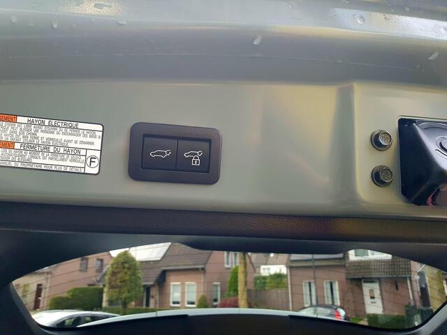 Toyota COROLLA Cross 2.0 High Power Hybrid First Edition All-in prijs!