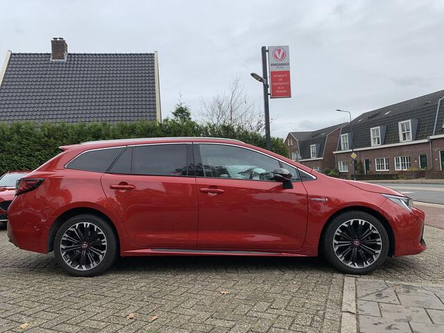 Toyota COROLLA Touring Sports 1.8 Hybrid GR-Sport Aut., Camera | Navi & CarPlay